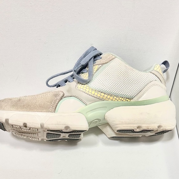 Vionic Aris Lace Up Arch Support Sneakers Size 8 - Picture 4 of 13